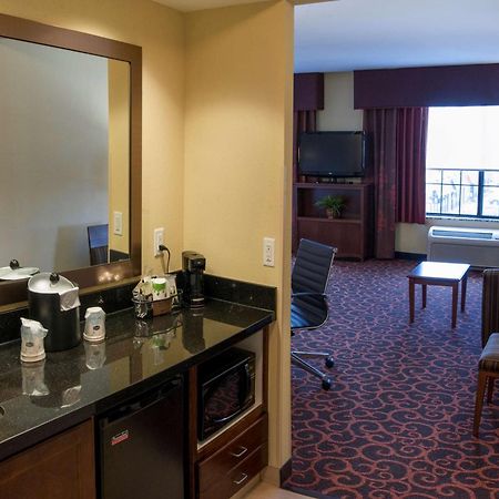 Hampton Inn & Suites Watertown Zewnętrze zdjęcie