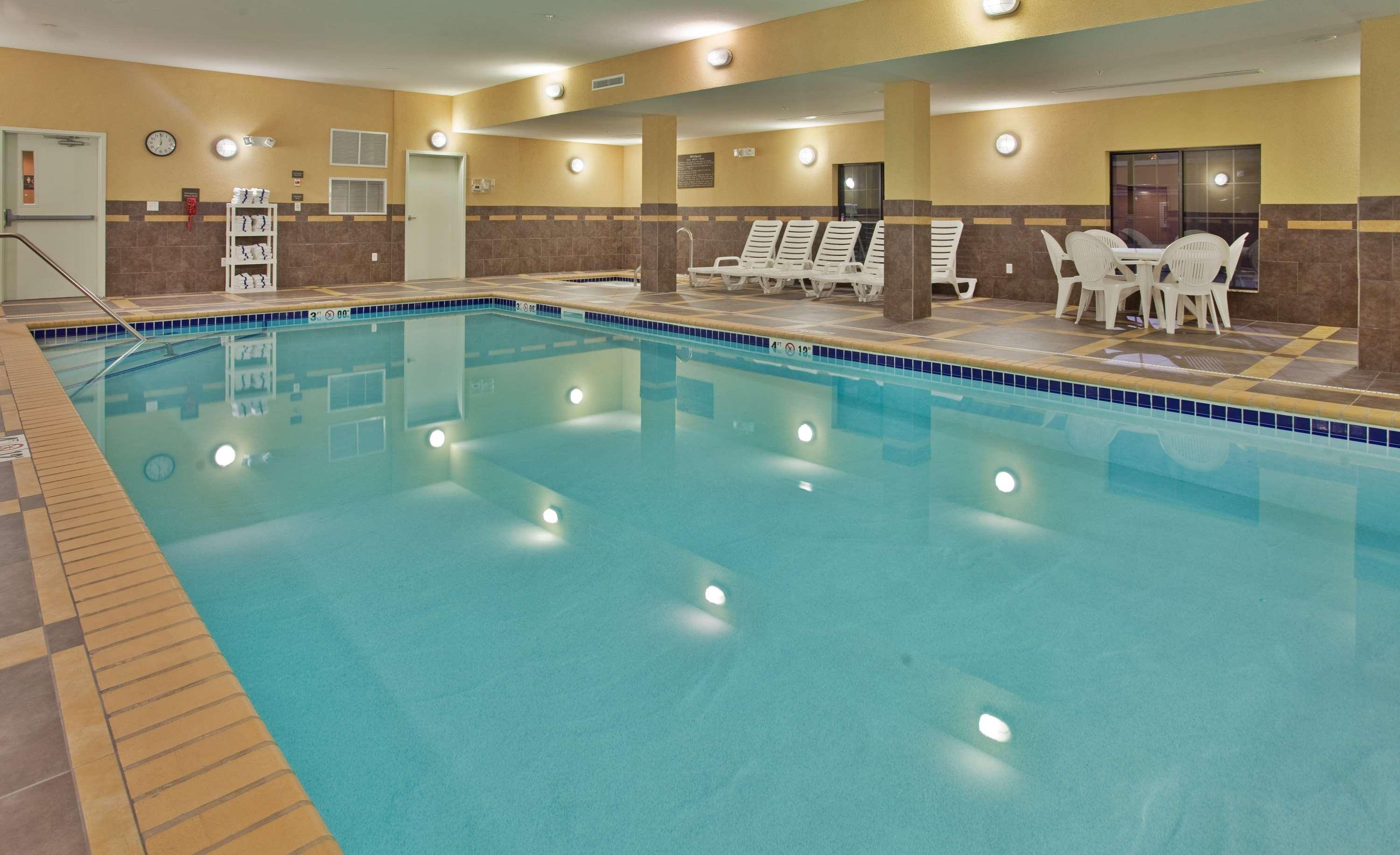 Hampton Inn & Suites Watertown Zewnętrze zdjęcie