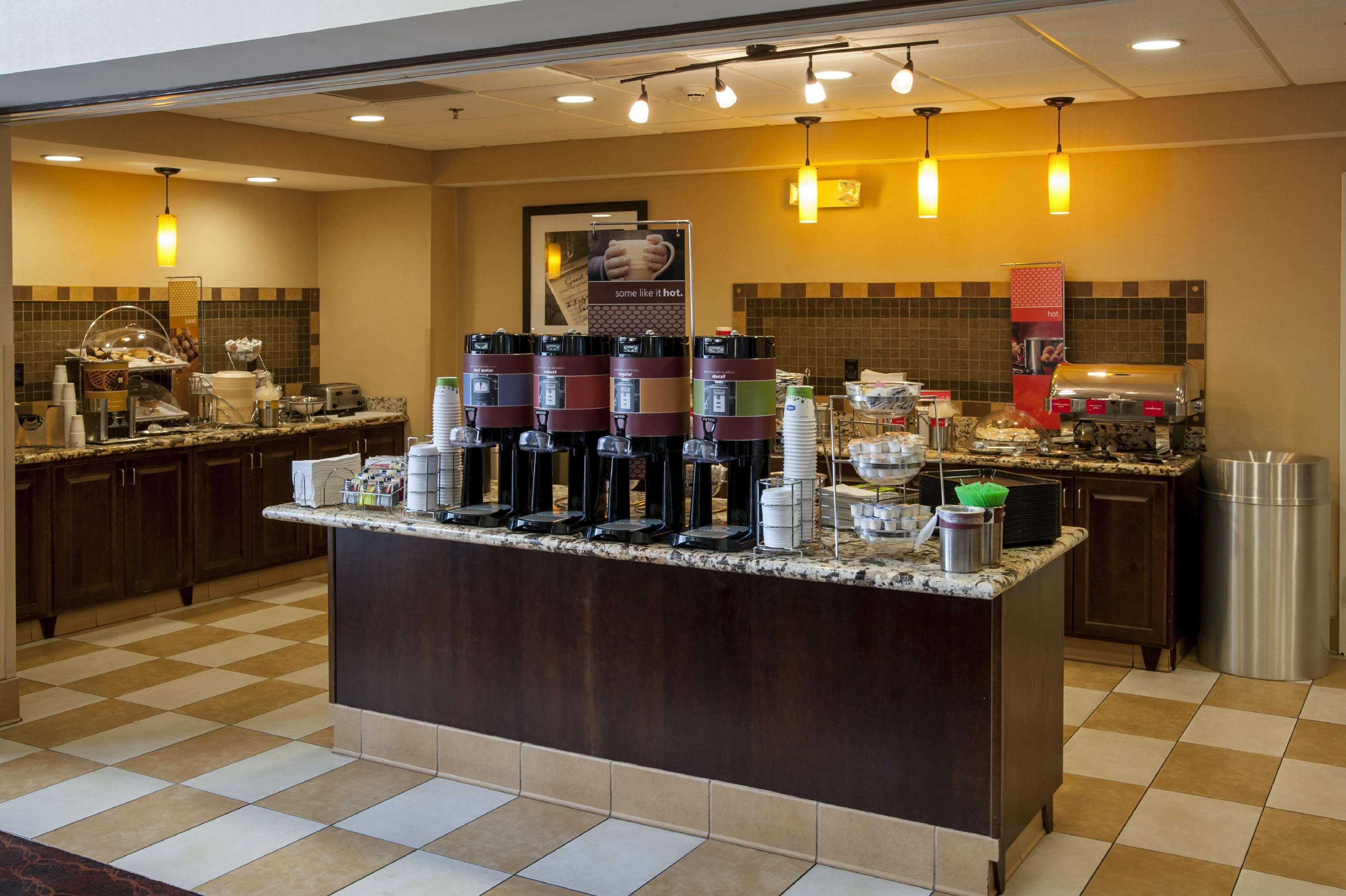 Hampton Inn & Suites Watertown Zewnętrze zdjęcie