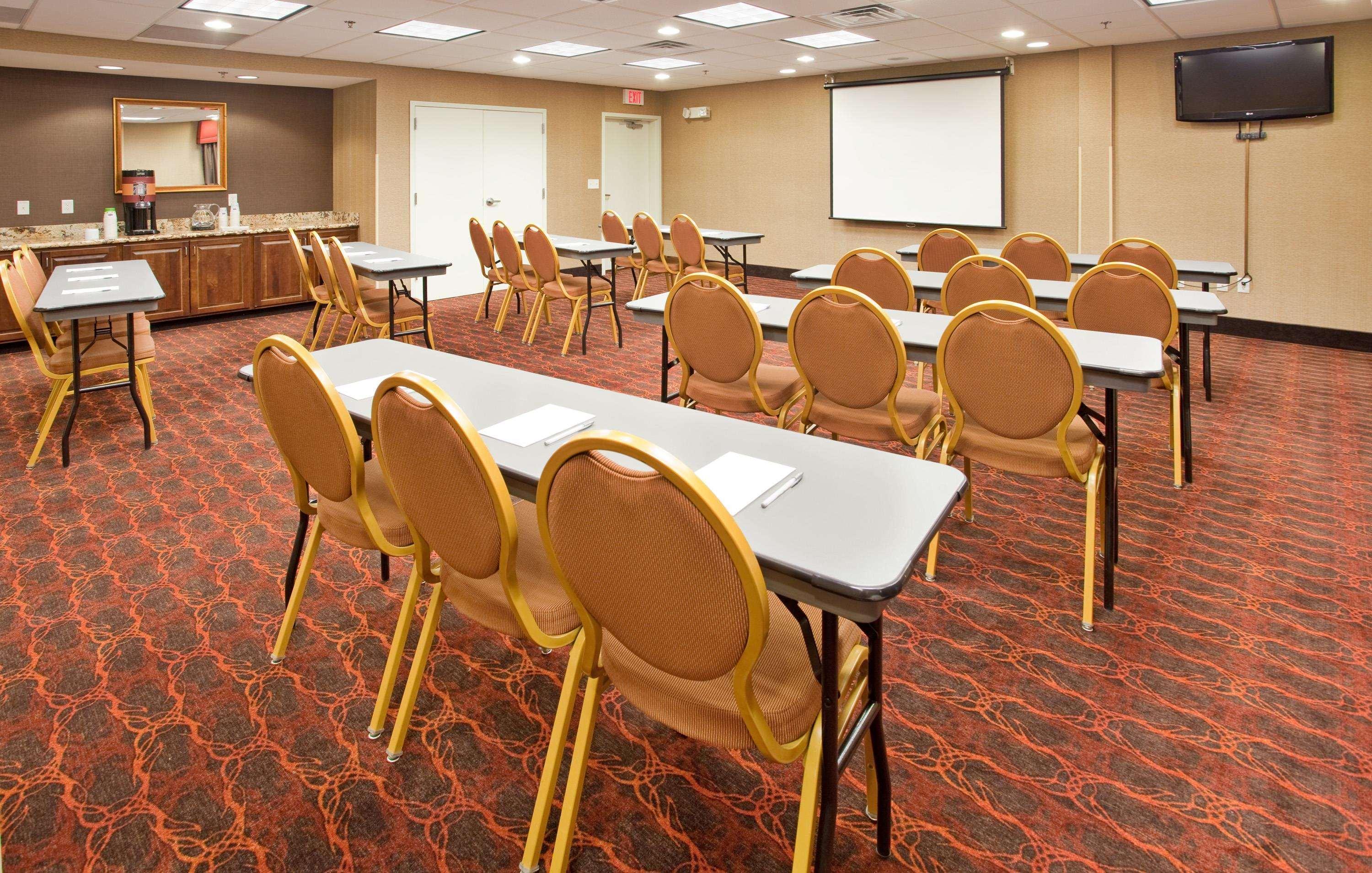 Hampton Inn & Suites Watertown Zewnętrze zdjęcie