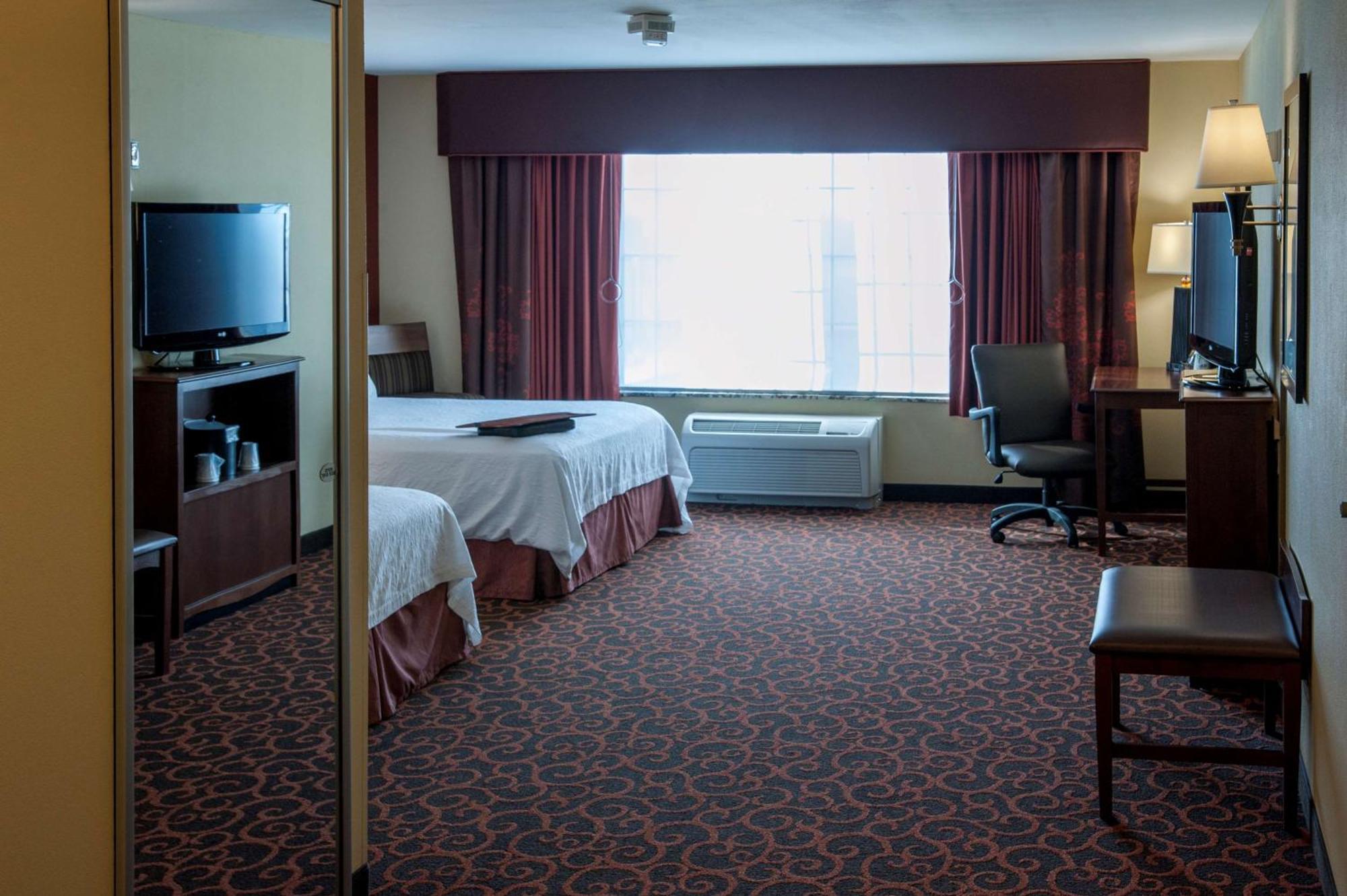 Hampton Inn & Suites Watertown Zewnętrze zdjęcie